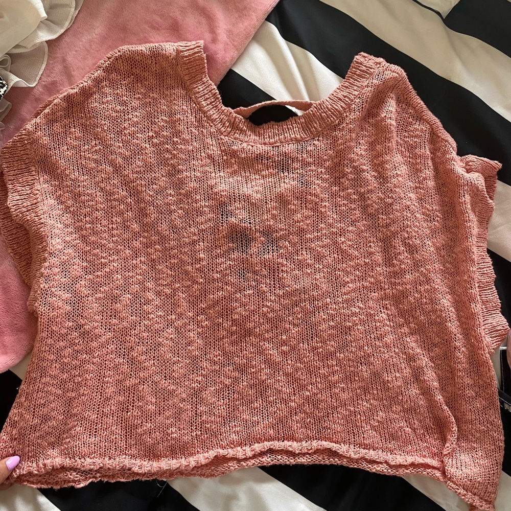 Summer knit short sleeve top